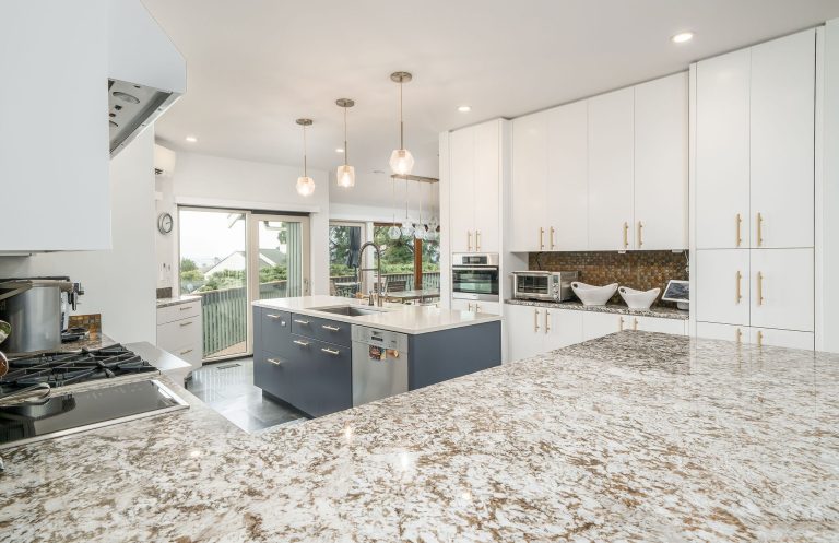 How to Keep Your Interior Paint Looking Fresh for Years: Expert Tips and Tricks